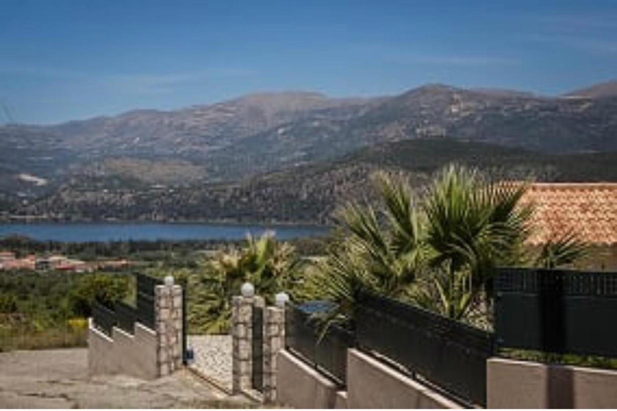 Villa Peaceful House With An Awesome View Khelmáta Exterior foto